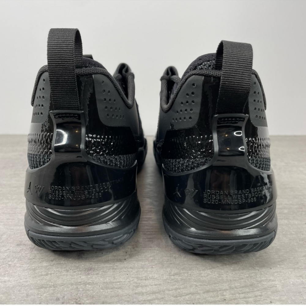 Shoes - Picture 2 of 4